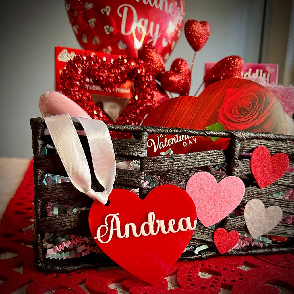Valentine&#39;s Day Personalized Name Gift Basket Heart Gift Tag
