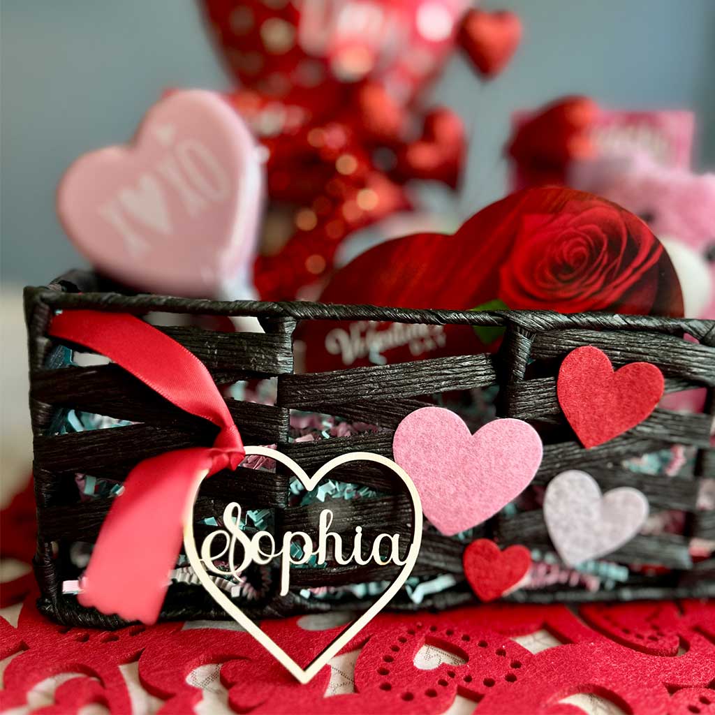 Valentine&#39;s Day Personalized Name Gift Basket Heart Gift Tag