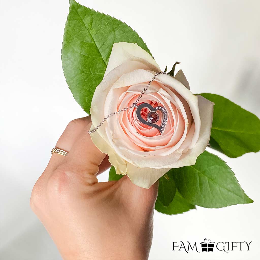 16 Mini Roses Jewelry Box with Heart Love Necklace Set