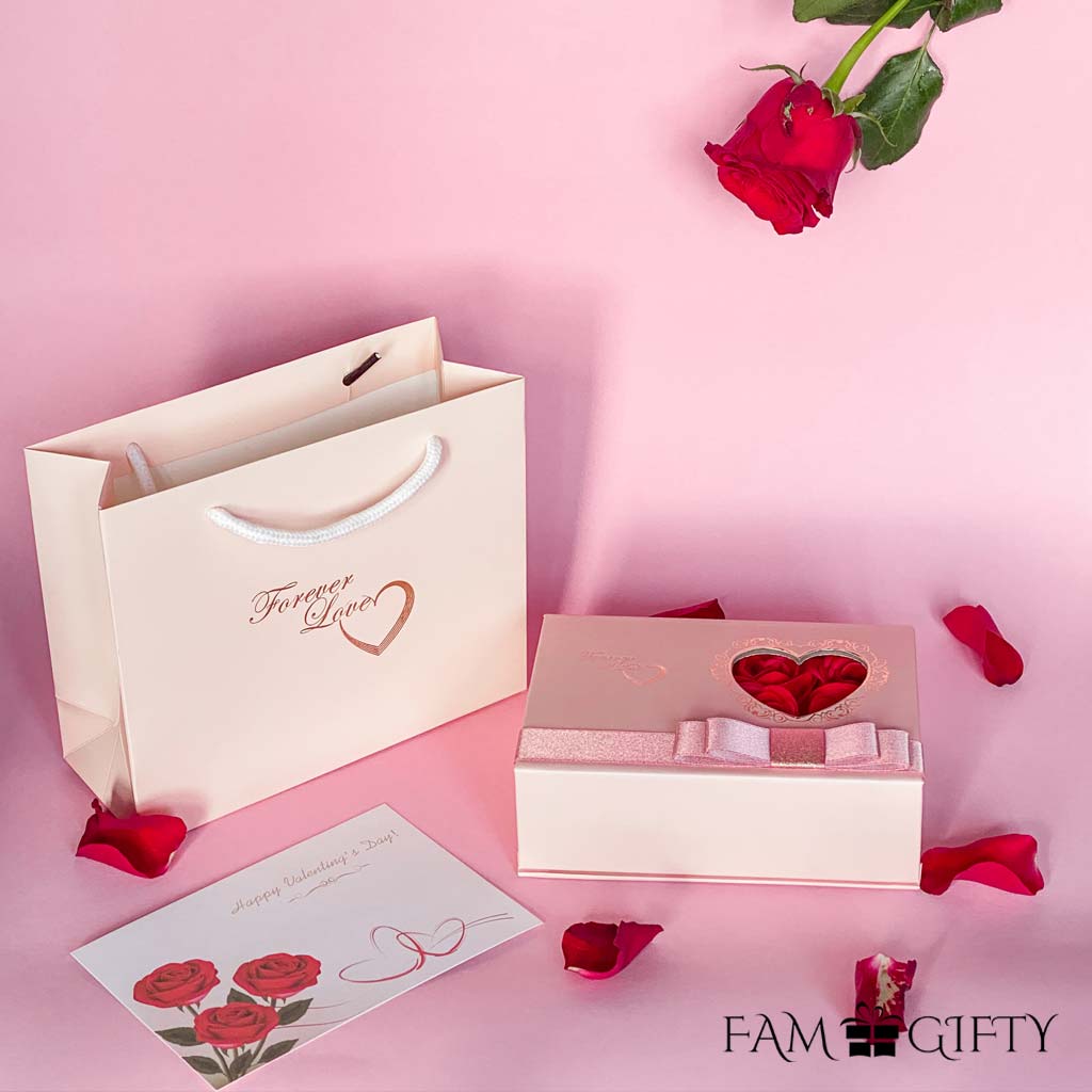Half Dozen Mini Roses Jewelry Box with Love Necklace Set