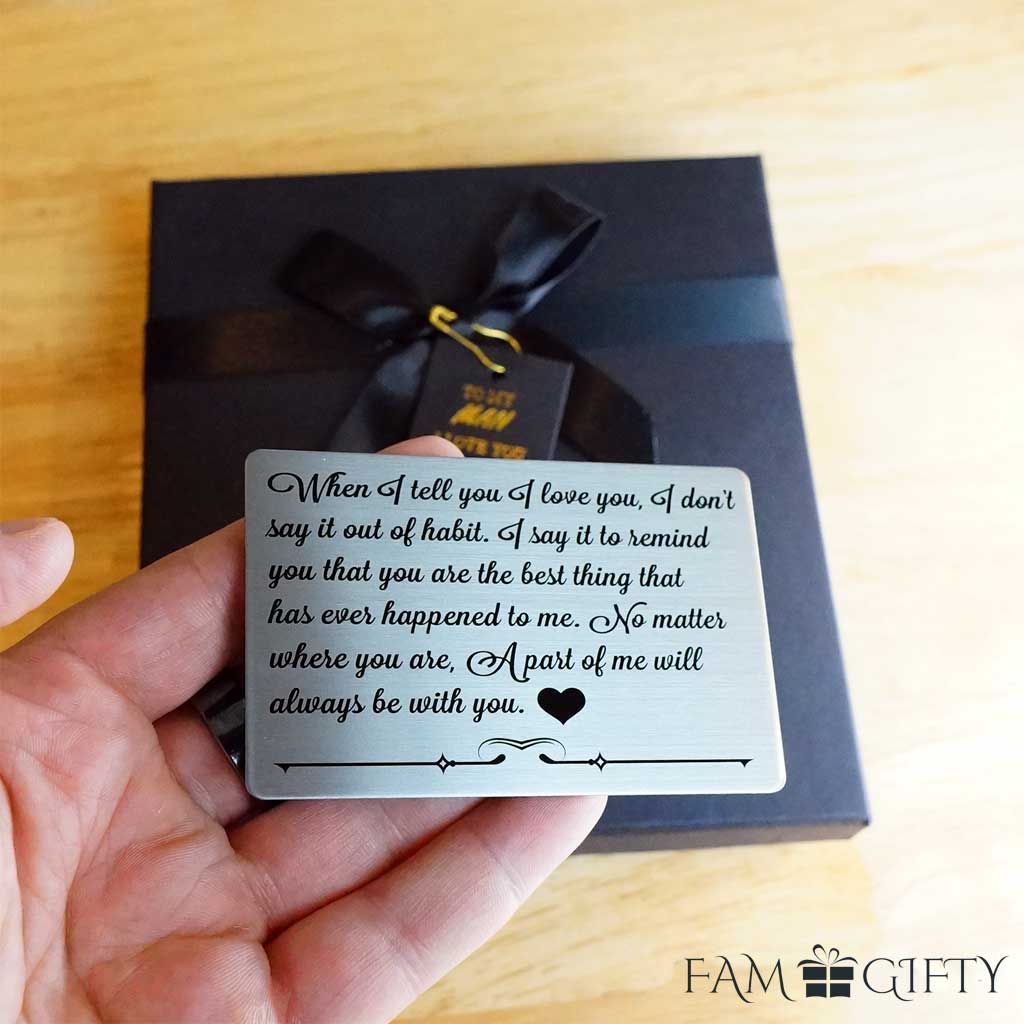 Valentine&#39;s Wallet And Projection Keychain Gift Set For Man